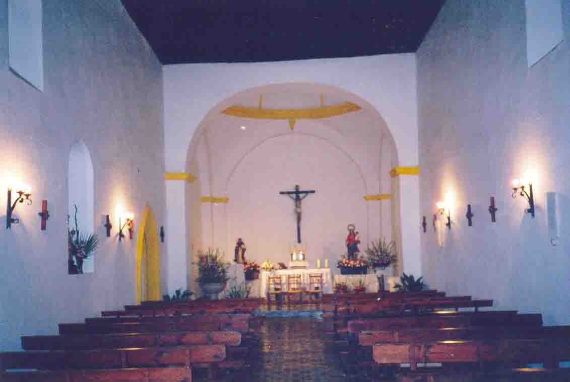 Nave Central y Presbiterio