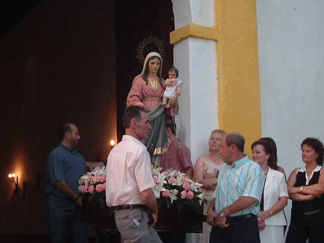 SALIDA DE LA IMAGEN DE LA VIRGEN DEL ROSARIO